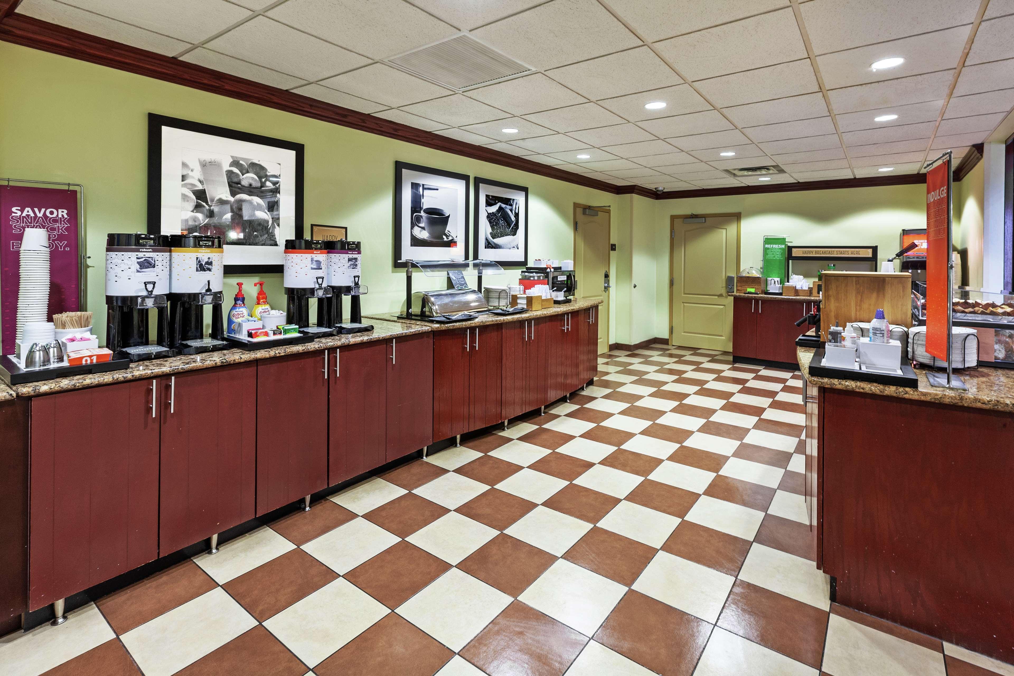 Hampton Inn & Suites Owasso Bagian luar foto
